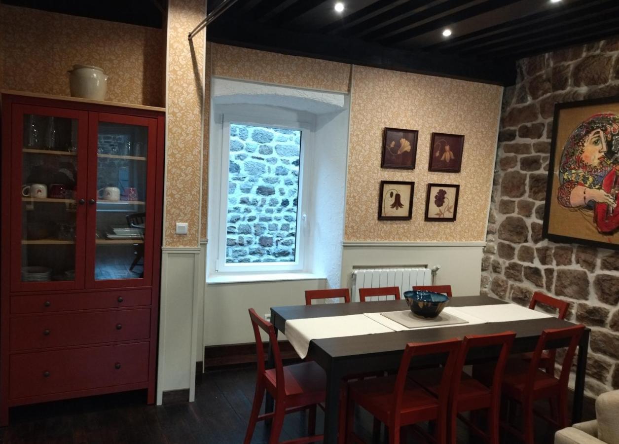 De La Tournelle Guest house Pradelles